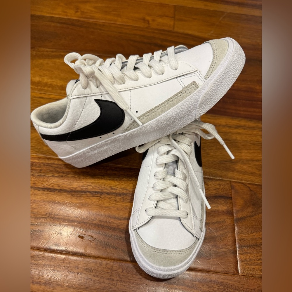 Nike Blazer Low ‘77 White and Black Sneakers